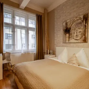 Design By Ruterra Praga
