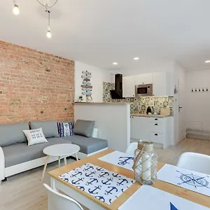https://lion-apartments-la-playa.sopothotels.com