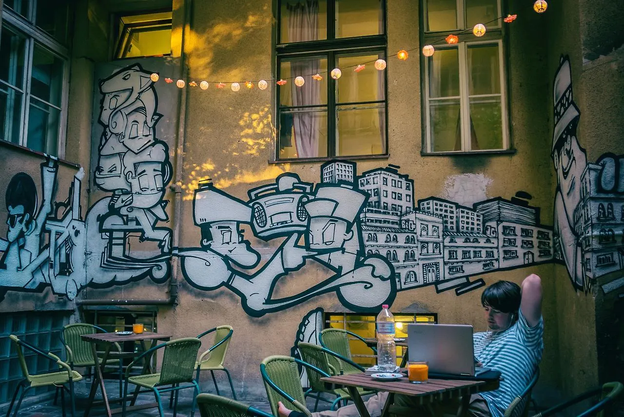 Clown And Bard Hostel Prága