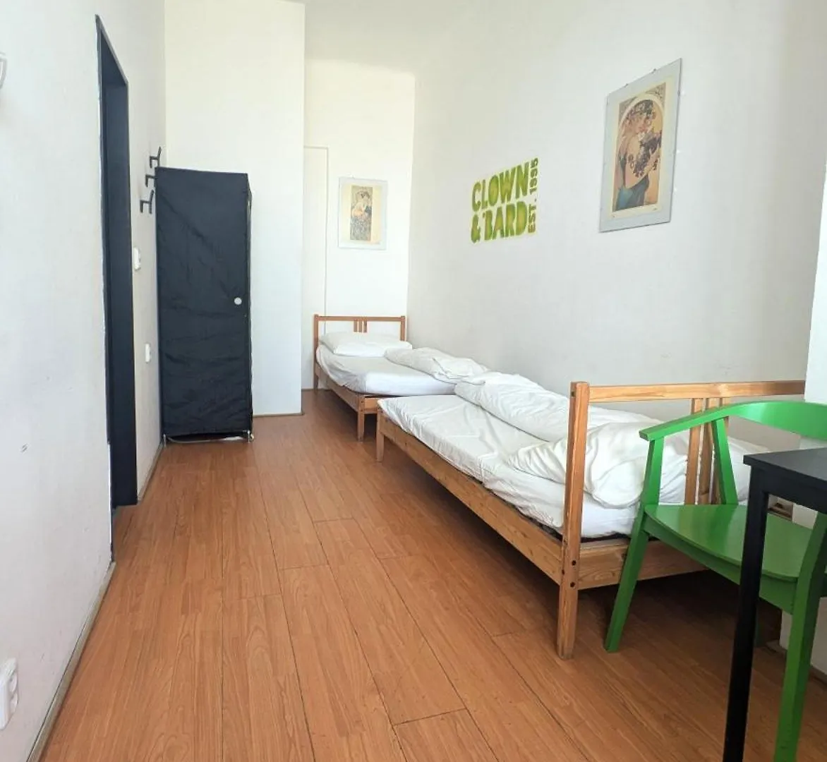Clown And Bard Hostel Praga
